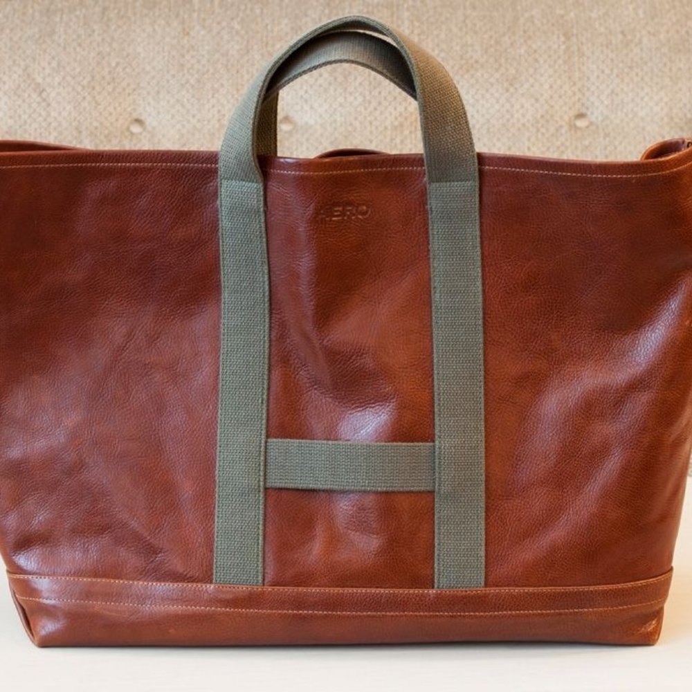 Aero Leather Utility Bag